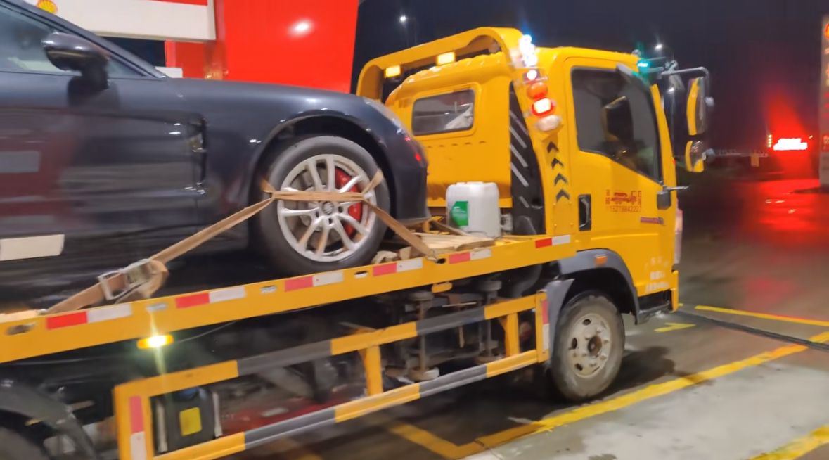 柳州行车途中遇到突发状况该如何呼叫道路救援？